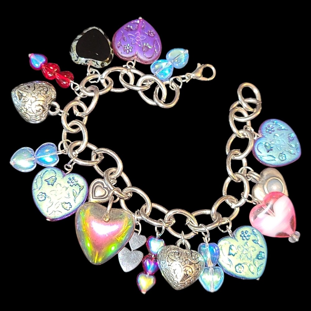 Art Glass Heart Charm Bracelet Silver Tone Red Purple Iridescent 8"